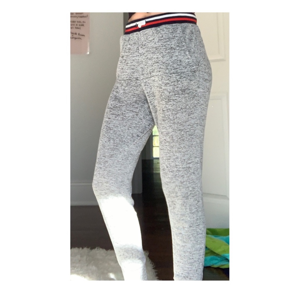 Grey and white sweat pants! <3